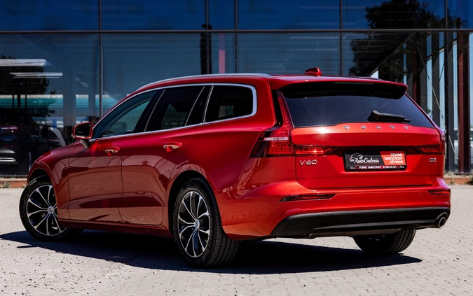Volvo V60 cena 85900 przebieg: 156072, rok produkcji 2018 z Zbąszynek małe 781